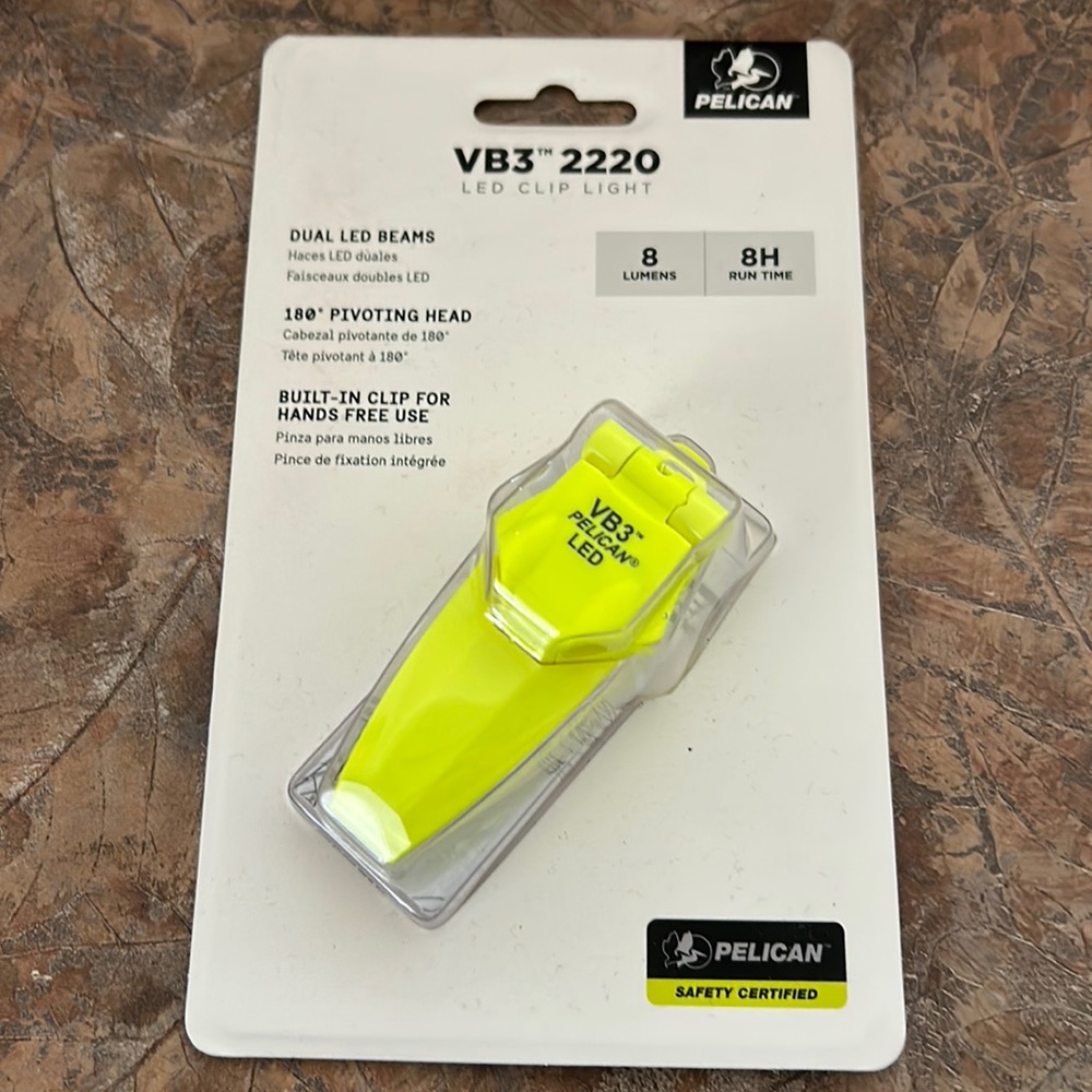 Pelican VB3 led clip light